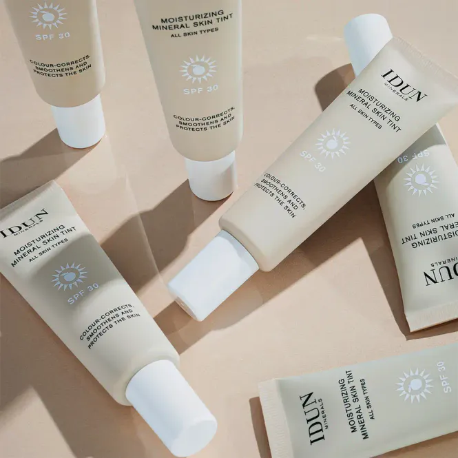 Hovedbilde Idun Minerals Skin Tint Norrmalm Medium SPF30 27 ml
