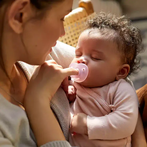 Avent Soothie Heart Smokk 0-6m Rosa 2 stk